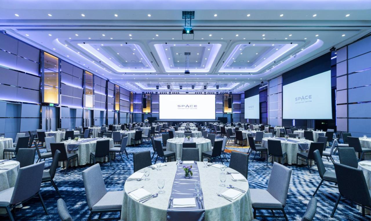 Grande Centre Point Space Pattaya Eksteriør billede The Grand Ballroom