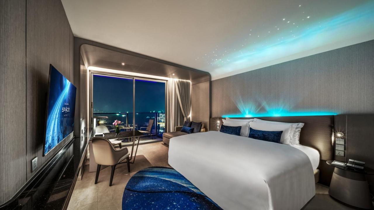 Grande Centre Point Space Pattaya Eksteriør billede