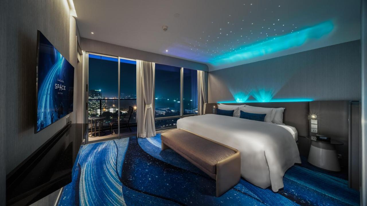 Grande Centre Point Space Pattaya Eksteriør billede